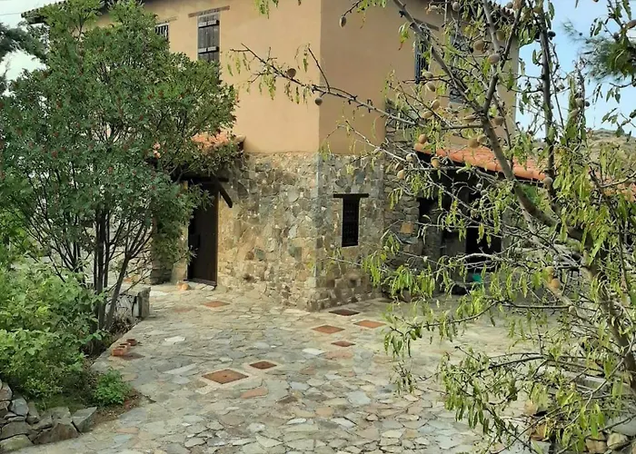 Villa Fikardou Almond Park